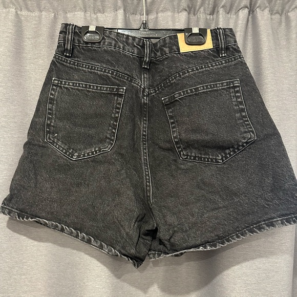 Jeans shorts - Picture 2 of 3